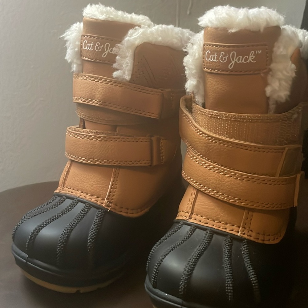 7c boots like new